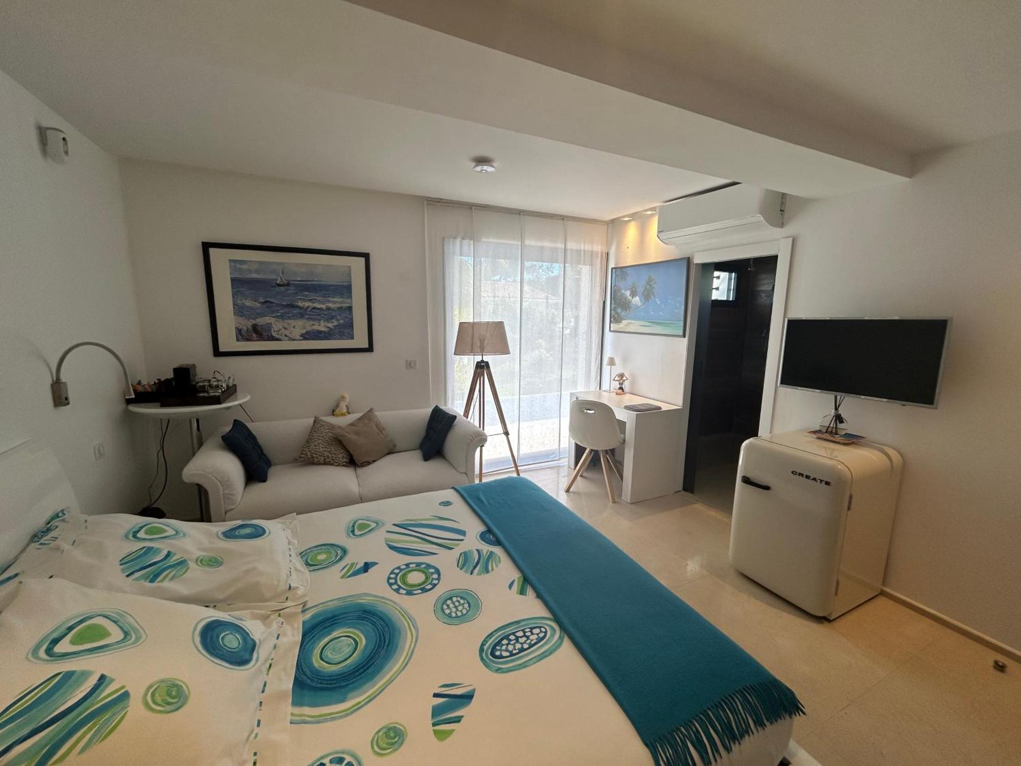 Cottage Marin Avec Vue Mer นีซ ภายนอก รูปภาพ